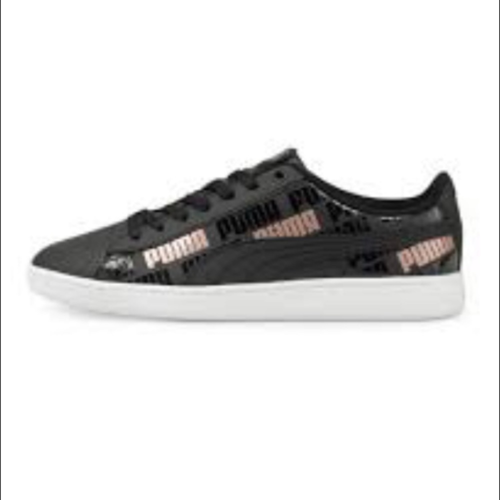 Brand new Puma women’s sneakers